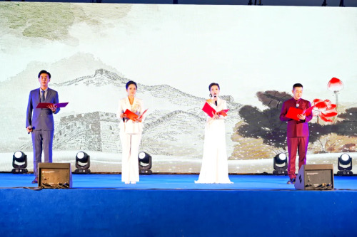 筆墨丹青頌長(zhǎng)城——嘉峪關(guān)藝術(shù)寫生創(chuàng)作成果展盛大開幕
